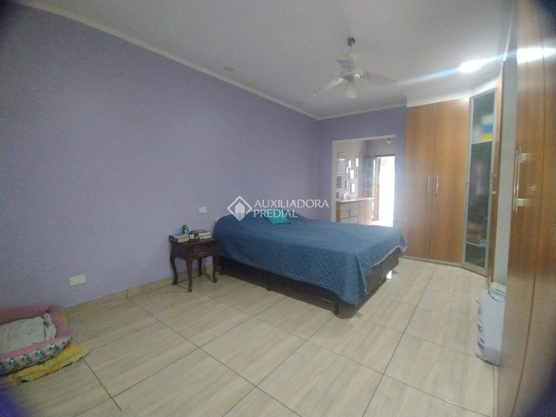 SOBRADO 2 SUÍTES - JD. HOLLYWOOD - SÃO BERNARDO DO CAMPO Rua Universal São Bernardo do Campo - 