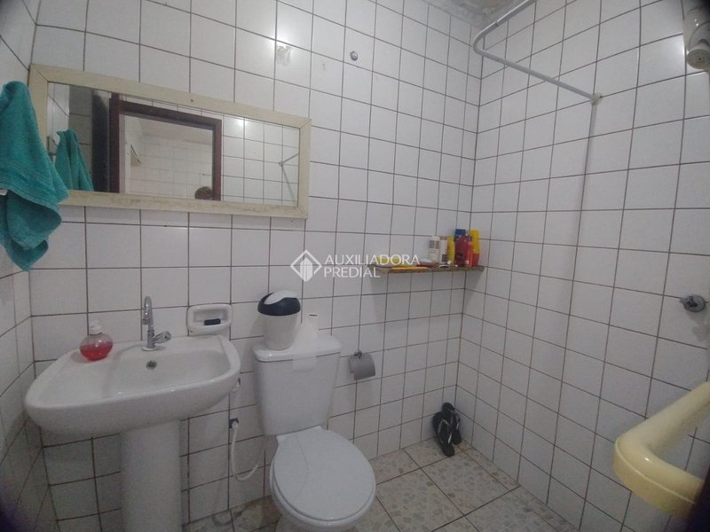 SOBRADO 2 SUÍTES - JD. HOLLYWOOD - SÃO BERNARDO DO CAMPO Rua Universal São Bernardo do Campo - 