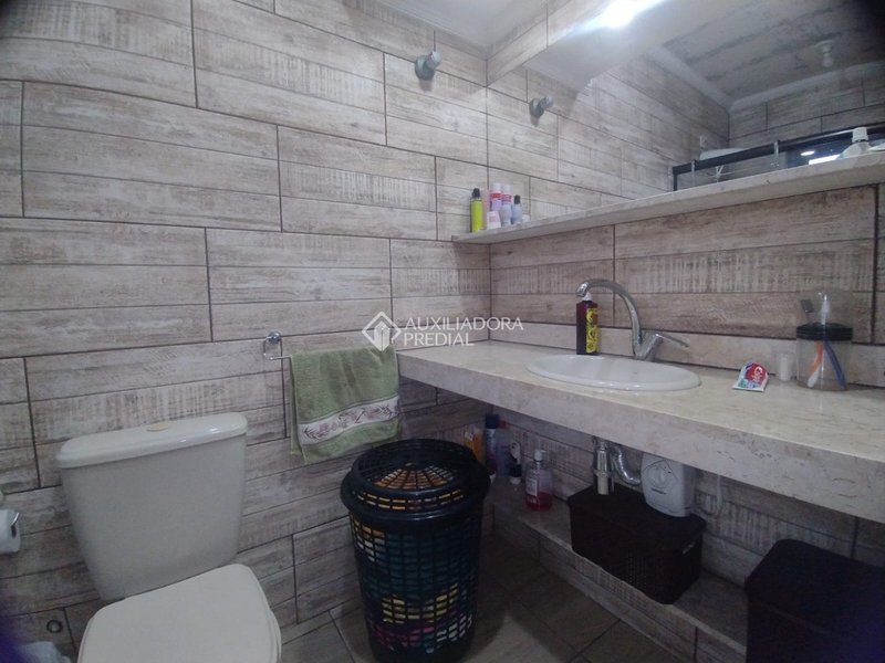 SOBRADO 2 SUÍTES - JD. HOLLYWOOD - SÃO BERNARDO DO CAMPO Rua Universal São Bernardo do Campo - 