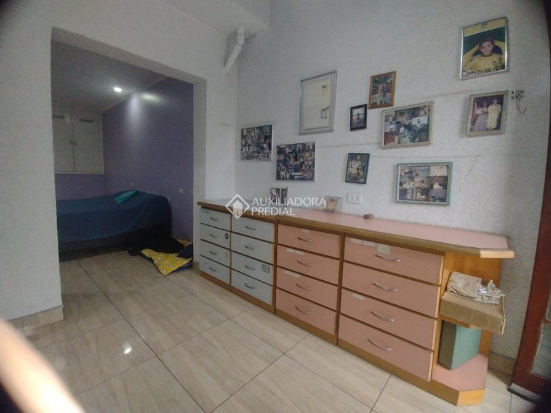 SOBRADO 2 SUÍTES - JD. HOLLYWOOD - SÃO BERNARDO DO CAMPO Rua Universal São Bernardo do Campo - 