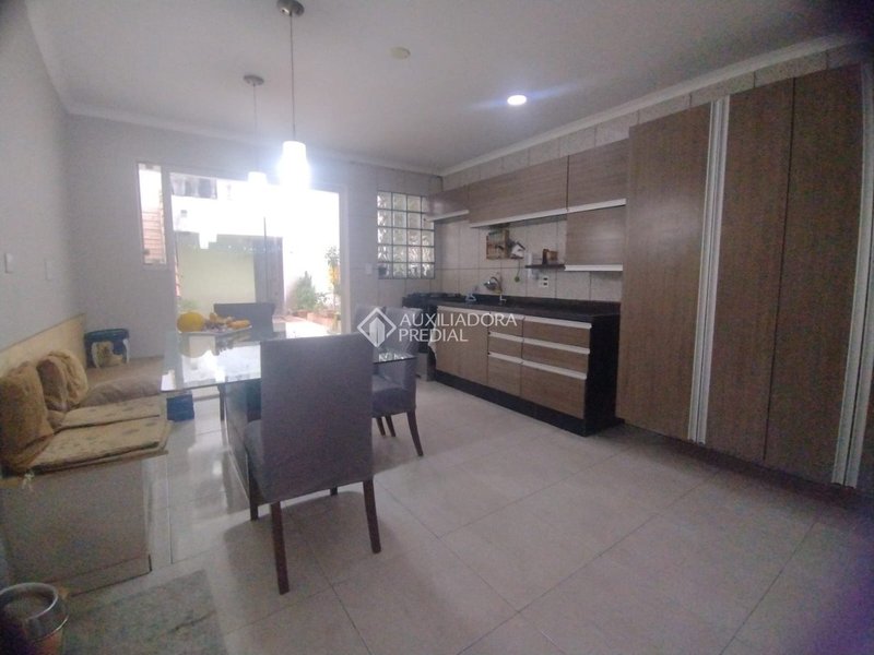 SOBRADO 2 SUÍTES - JD. HOLLYWOOD - SÃO BERNARDO DO CAMPO Rua Universal São Bernardo do Campo - 