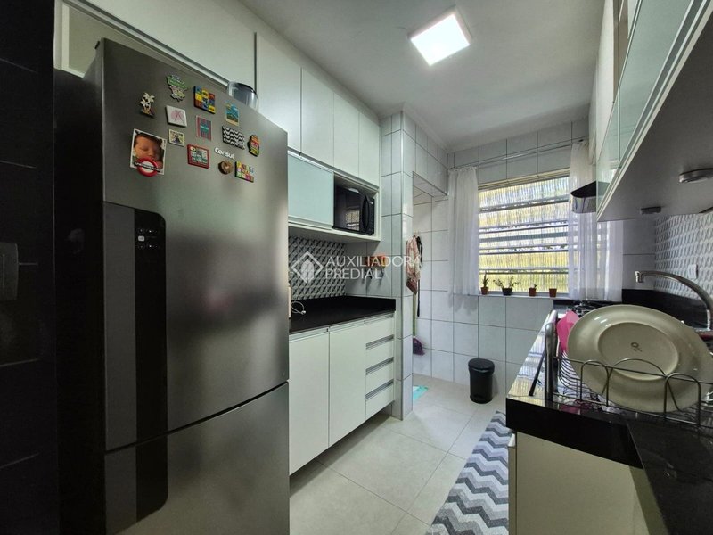 Apartamento reformado á venda  2 Quartos Bairro Alves Dias SBC Rua Alexandre Bonício São Bernardo do Campo - 