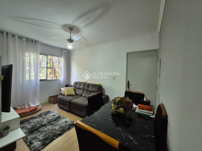 Apartamento reformado á venda  2 Quartos Bairro Alves Dias SBC Rua Alexandre Bonício São Bernardo do Campo - 