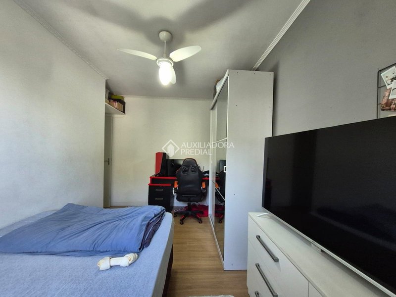 Apartamento reformado á venda  2 Quartos Bairro Alves Dias SBC Rua Alexandre Bonício São Bernardo do Campo - 