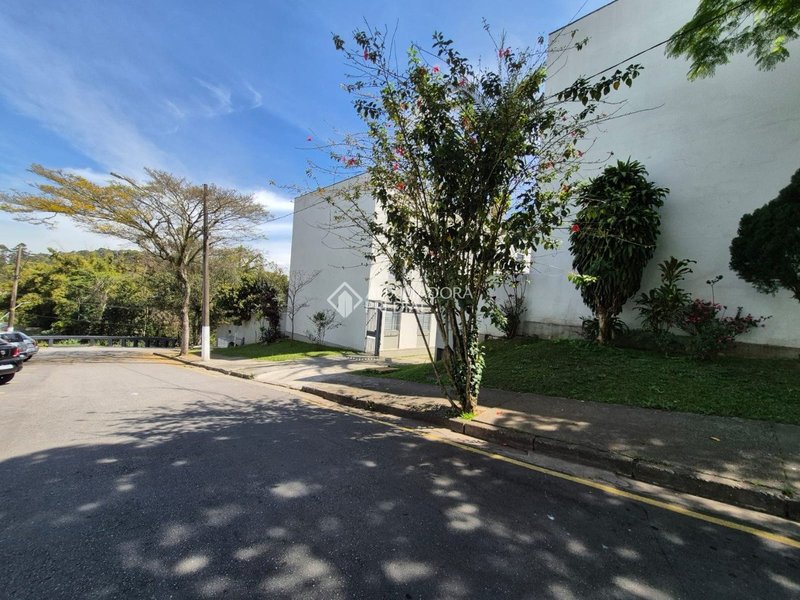 Apartamento reformado á venda  2 Quartos Bairro Alves Dias SBC Rua Alexandre Bonício São Bernardo do Campo - 