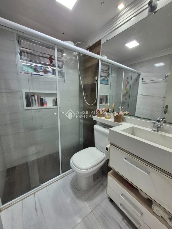 Apartamento reformado á venda  2 Quartos Bairro Alves Dias SBC Rua Alexandre Bonício São Bernardo do Campo - 