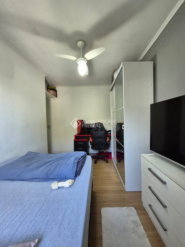 Apartamento reformado á venda  2 Quartos Bairro Alves Dias SBC Rua Alexandre Bonício São Bernardo do Campo - 