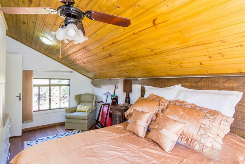 R$ 1.200.000 - LINDO SÍTIO - 10.000M2 DE TRANQUILIDADE E NATUREZA - AÇUDE - PISCINA Beco Passo da Taquara Porto Alegre - 