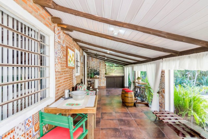 R$ 1.200.000 - LINDO SÍTIO - 10.000M2 DE TRANQUILIDADE E NATUREZA - AÇUDE - PISCINA Beco Passo da Taquara Porto Alegre - 