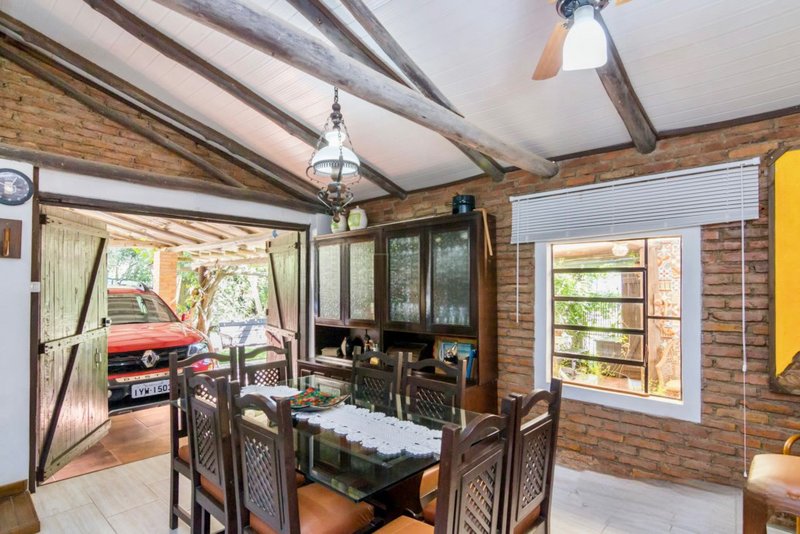 R$ 1.200.000 - LINDO SÍTIO - 10.000M2 DE TRANQUILIDADE E NATUREZA - AÇUDE - PISCINA Beco Passo da Taquara Porto Alegre - 