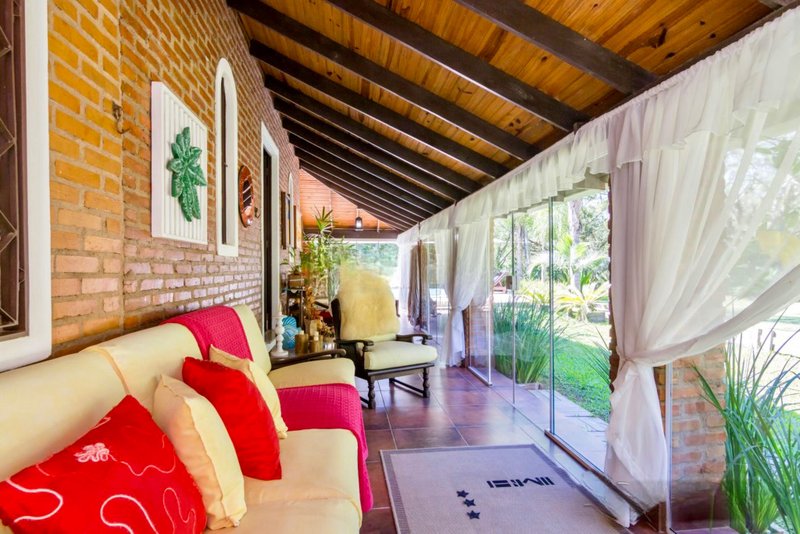 R$ 1.200.000 - LINDO SÍTIO - 10.000M2 DE TRANQUILIDADE E NATUREZA - AÇUDE - PISCINA Beco Passo da Taquara Porto Alegre - 