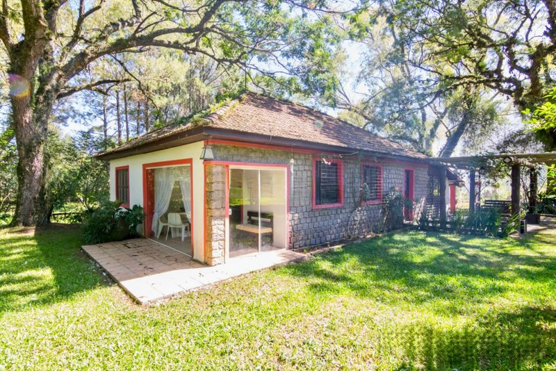 R$ 1.200.000 - LINDO SÍTIO - 10.000M2 DE TRANQUILIDADE E NATUREZA - AÇUDE - PISCINA Beco Passo da Taquara Porto Alegre - 