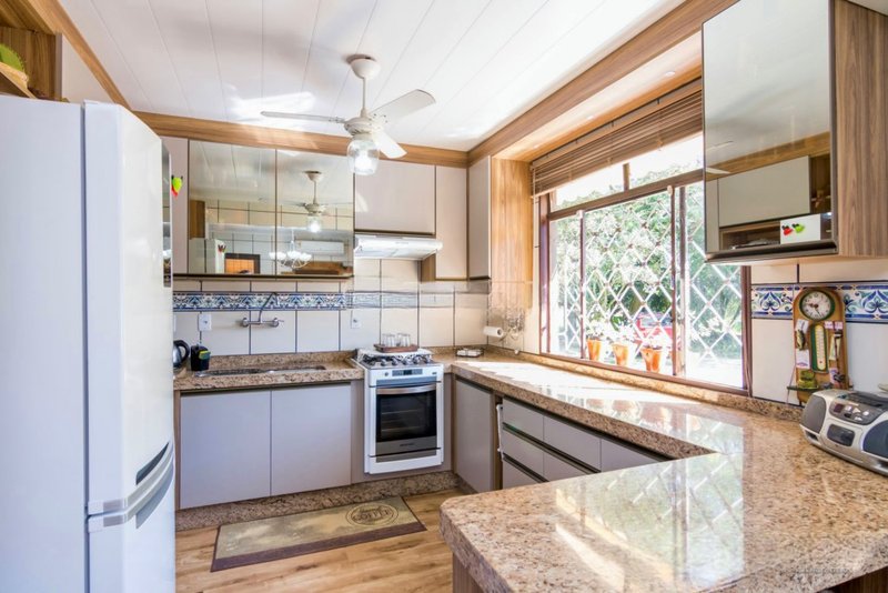 R$ 1.200.000 - LINDO SÍTIO - 10.000M2 DE TRANQUILIDADE E NATUREZA - AÇUDE - PISCINA Beco Passo da Taquara Porto Alegre - 