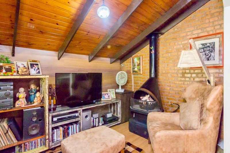 R$ 1.200.000 - LINDO SÍTIO - 10.000M2 DE TRANQUILIDADE E NATUREZA - AÇUDE - PISCINA Beco Passo da Taquara Porto Alegre - 