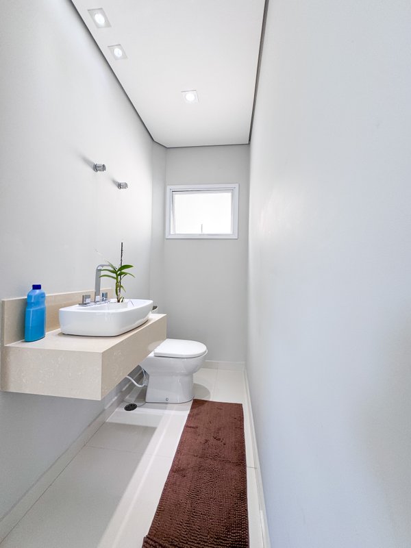 Residência Contemporânea com  Lazer Completo Fundo  Reserva Av Renova dos Santos Arujá - 