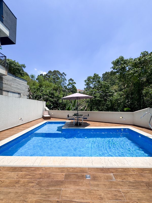 Residência Contemporânea com  Lazer Completo Fundo  Reserva Av Renova dos Santos Arujá - 
