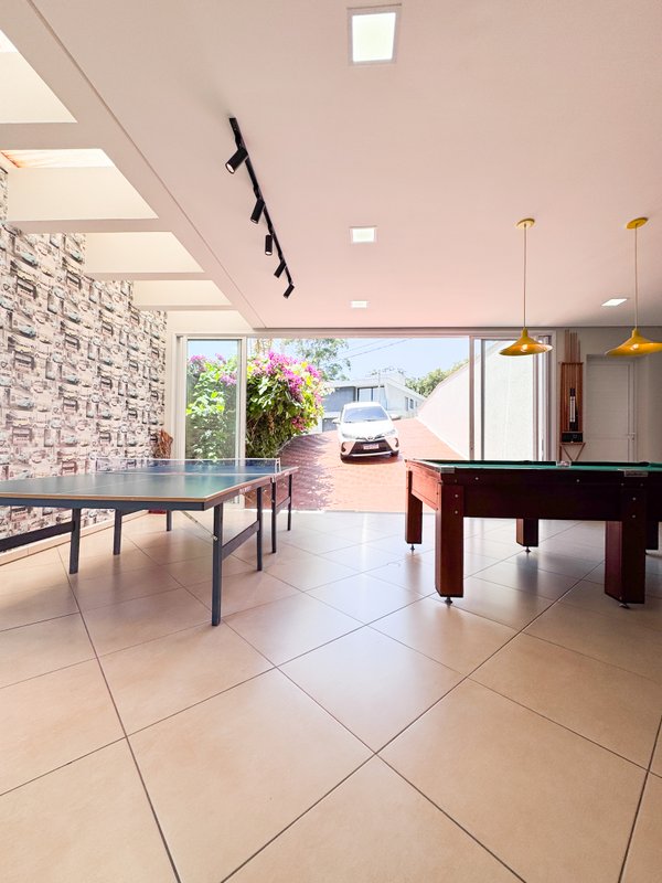 Residência Contemporânea com  Lazer Completo Fundo  Reserva Av Renova dos Santos Arujá - 