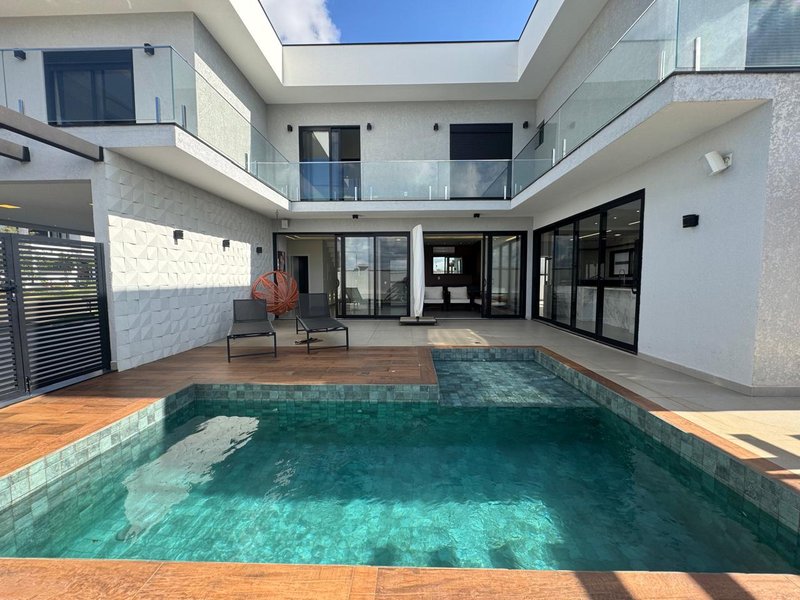 Luxuosa Casa Mobiliada &agrave; Venda no Condom&iacute;nio Parque dos Alecrins &ndash; Campinas Avenida Diaulas Serpa Campinas - 