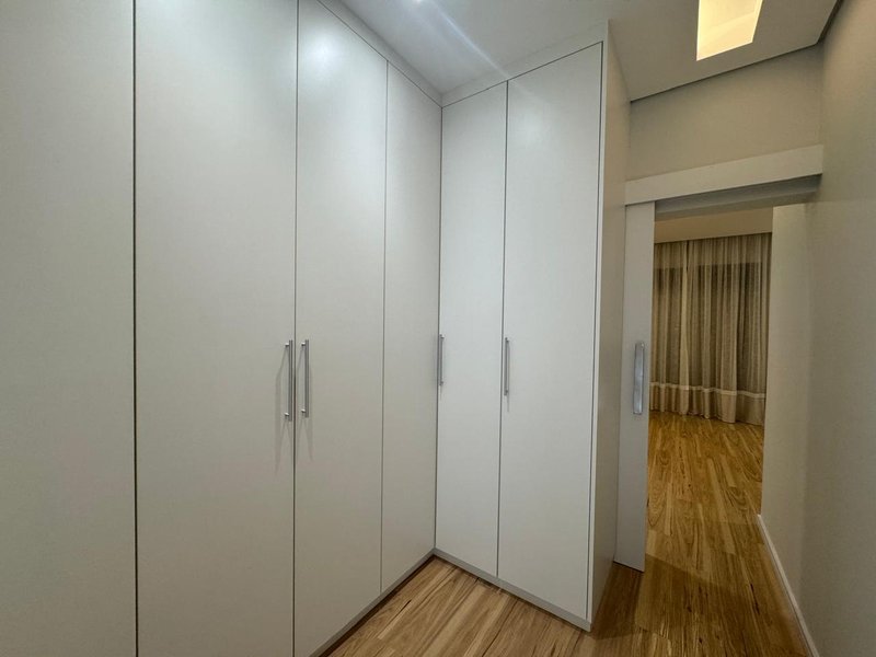 Luxuosa Casa Mobiliada &agrave; Venda no Condom&iacute;nio Parque dos Alecrins &ndash; Campinas Avenida Diaulas Serpa Campinas - 