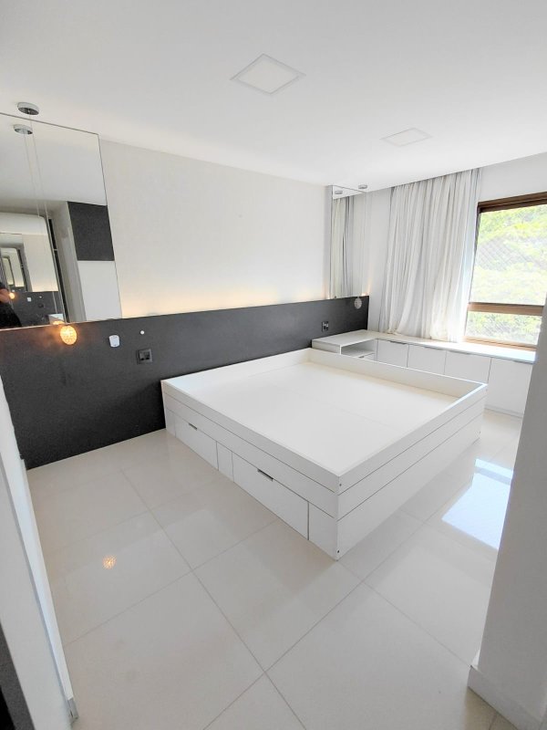 4 quartos (3 suítes). 170m². Varanda ampla. Moveis planejados. Nascente Rua Le Parc Recife - 