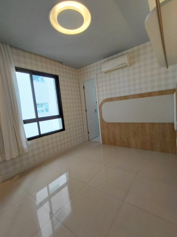 4 quartos (3 suítes). 170m². Varanda ampla. Moveis planejados. Nascente Rua Le Parc Recife - 