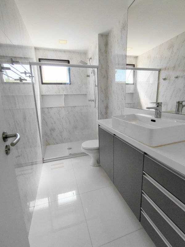 4 quartos (3 suítes). 170m². Varanda ampla. Moveis planejados. Nascente Rua Le Parc Recife - 