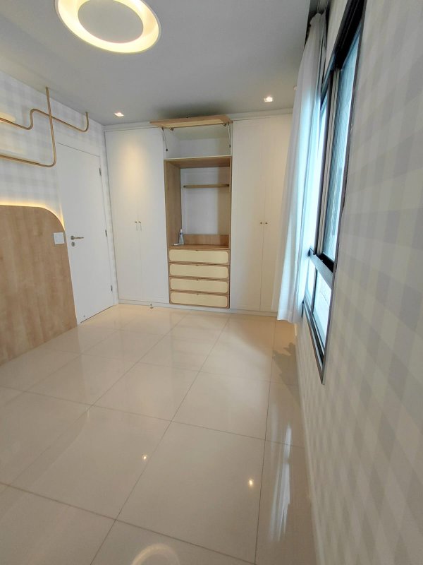 4 quartos (3 suítes). 170m². Varanda ampla. Moveis planejados. Nascente Rua Le Parc Recife - 