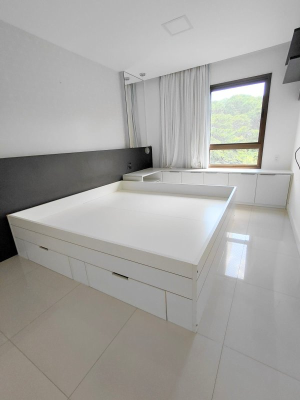 4 quartos (3 suítes). 170m². Varanda ampla. Moveis planejados. Nascente Rua Le Parc Recife - 