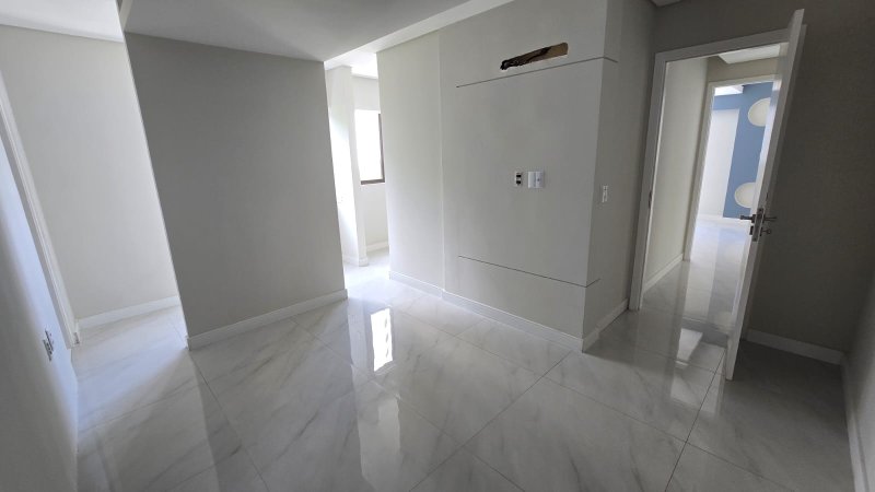 3 suítes. 136,5 m². 2 vagas de garagem cobertas. Móveis Planejados. Nascente. vista mar Rua Atlântico Recife - 