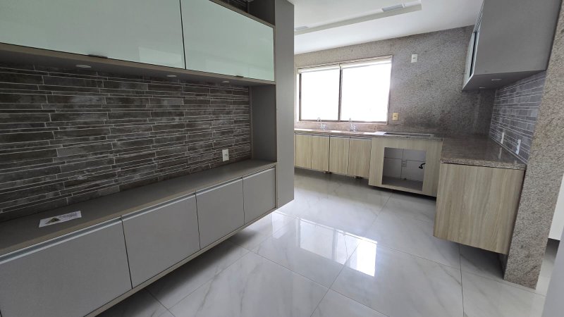 3 suítes. 136,5 m². 2 vagas de garagem cobertas. Móveis Planejados. Nascente. vista mar Rua Atlântico Recife - 