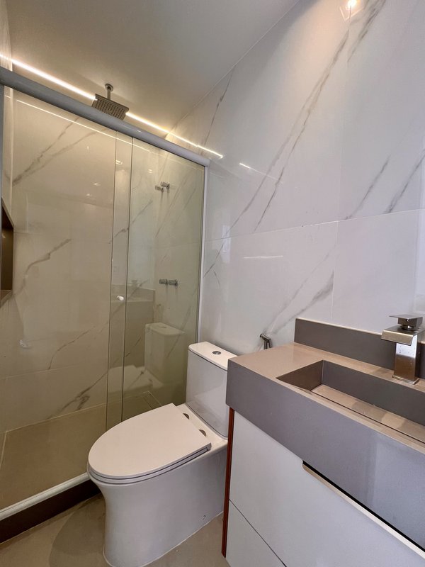 Apartamento porteira fechada rec&eacute;m reformado no Jardim Oce&acirc;nico  Rio de Janeiro - 