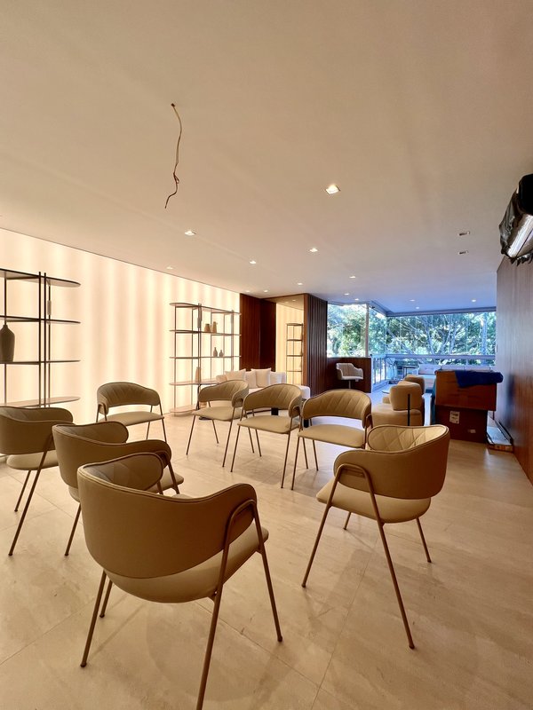 Apartamento porteira fechada rec&eacute;m reformado no Jardim Oce&acirc;nico  Rio de Janeiro - 