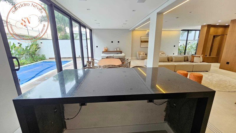 Casa &Agrave; VENDA - 4 Su&iacute;tes - 417m - R$ 4.170.000 - Alphaville Esplanada 3 - Votorantim - SP Alameda Brasilia Votorantim - 