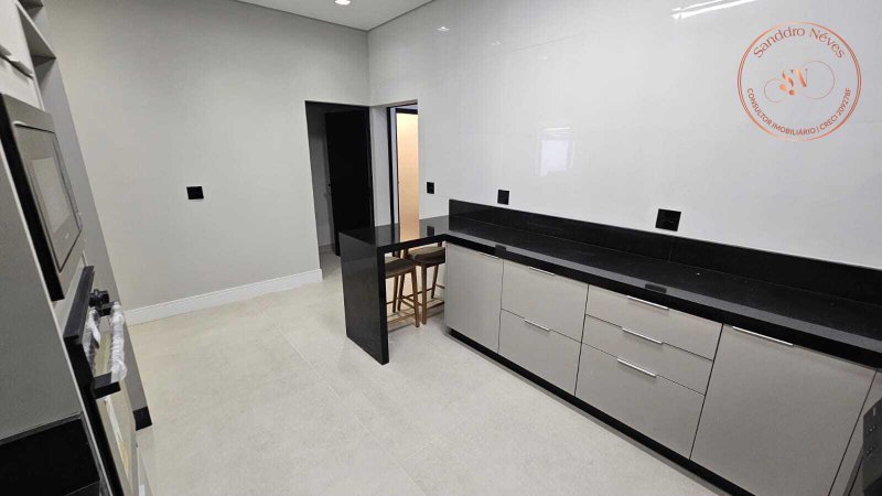 Casa &Agrave; VENDA - 4 Su&iacute;tes - 417m - R$ 4.170.000 - Alphaville Esplanada 3 - Votorantim - SP Alameda Brasilia Votorantim - 