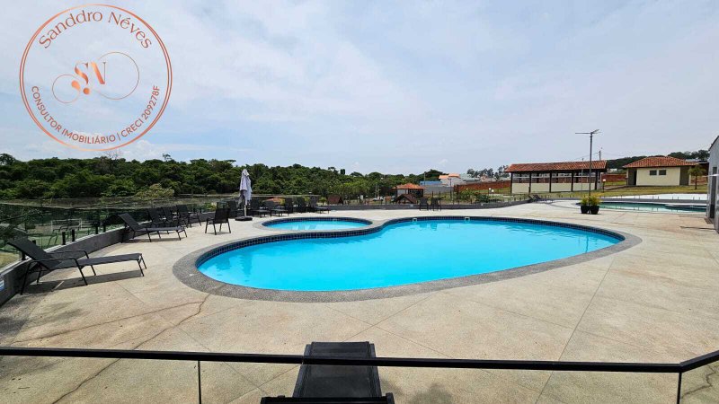 Casa T&eacute;rrea &agrave; venda, 140m - 3 Dormit&oacute;rios, sendo 1 Su&iacute;te - Moderna com Piscina&ndash; R$ 970.000 Avenida Ipanema Sorocaba - 