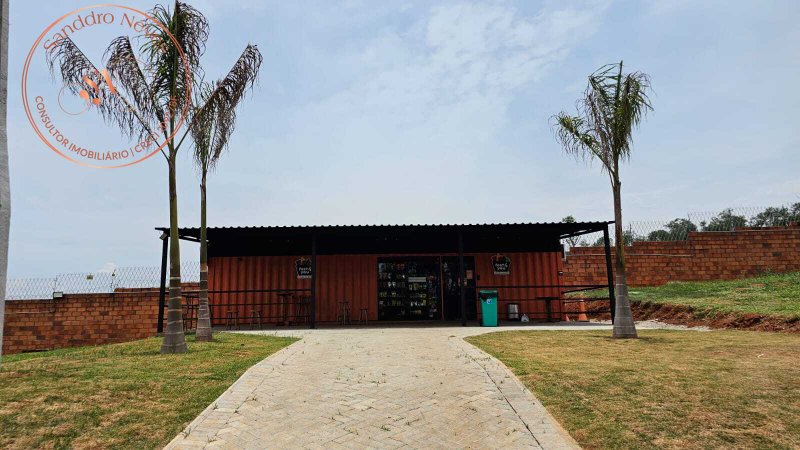 Casa T&eacute;rrea &agrave; venda, 140m - 3 Dormit&oacute;rios, sendo 1 Su&iacute;te - Moderna com Piscina&ndash; R$ 970.000 Avenida Ipanema Sorocaba - 