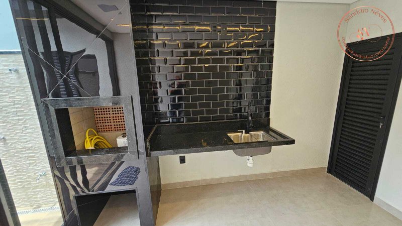 Casa T&eacute;rrea &agrave; venda, 140m - 3 Dormit&oacute;rios, sendo 1 Su&iacute;te - Moderna com Piscina&ndash; R$ 970.000 Avenida Ipanema Sorocaba - 