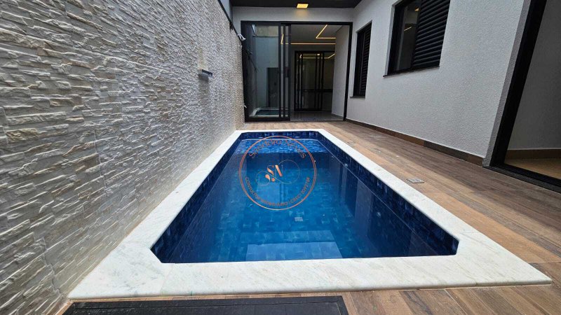 Casa T&eacute;rrea &agrave; venda, 140m - 3 Dormit&oacute;rios, sendo 1 Su&iacute;te - Moderna com Piscina&ndash; R$ 970.000 Avenida Ipanema Sorocaba - 