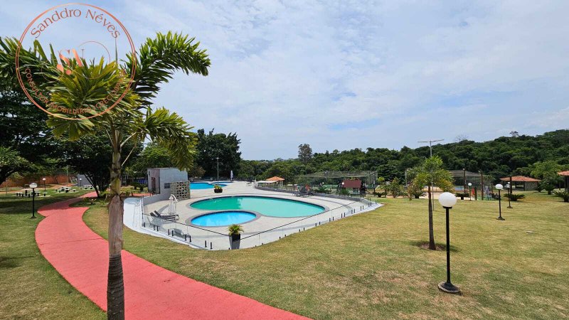 Casa T&eacute;rrea &agrave; venda, 140m - 3 Dormit&oacute;rios, sendo 1 Su&iacute;te - Moderna com Piscina&ndash; R$ 970.000 Avenida Ipanema Sorocaba - 