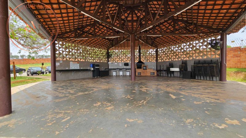 Casa T&eacute;rrea &agrave; venda, 140m - 3 Dormit&oacute;rios, sendo 1 Su&iacute;te - Moderna com Piscina&ndash; R$ 970.000 Avenida Ipanema Sorocaba - 