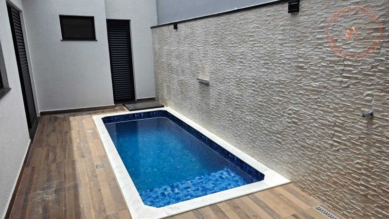 Casa T&eacute;rrea &agrave; venda, 140m - 3 Dormit&oacute;rios, sendo 1 Su&iacute;te - Moderna com Piscina&ndash; R$ 970.000 Avenida Ipanema Sorocaba - 