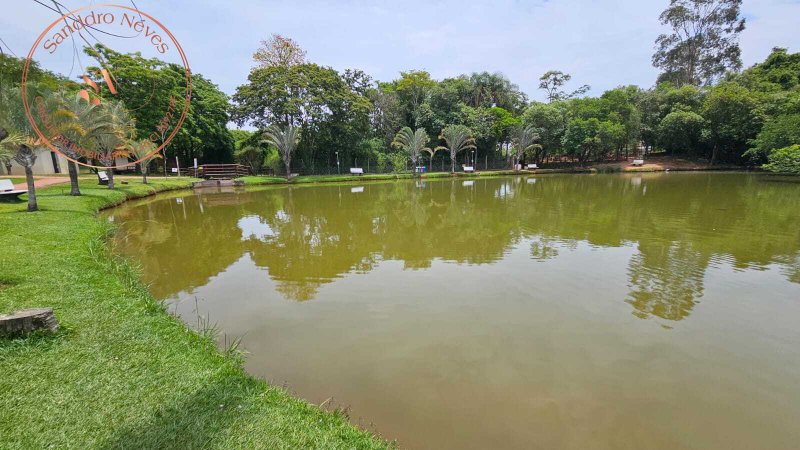 Casa T&eacute;rrea &agrave; venda, 140m - 3 Dormit&oacute;rios, sendo 1 Su&iacute;te - Moderna com Piscina&ndash; R$ 970.000 Avenida Ipanema Sorocaba - 