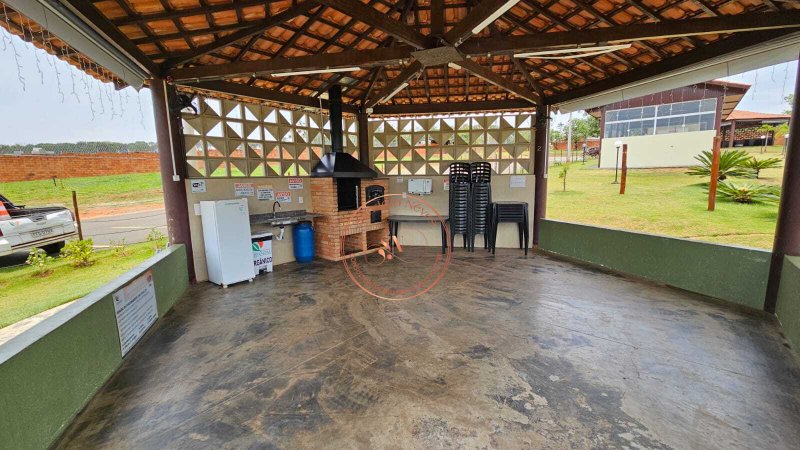 Casa T&eacute;rrea &agrave; venda, 140m - 3 Dormit&oacute;rios, sendo 1 Su&iacute;te - Moderna com Piscina&ndash; R$ 970.000 Avenida Ipanema Sorocaba - 