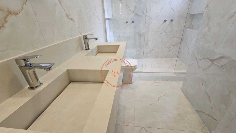 Casa T&eacute;rrea &agrave; venda, 140m - 3 Dormit&oacute;rios, sendo 1 Su&iacute;te - Moderna com Piscina&ndash; R$ 970.000 Avenida Ipanema Sorocaba - 