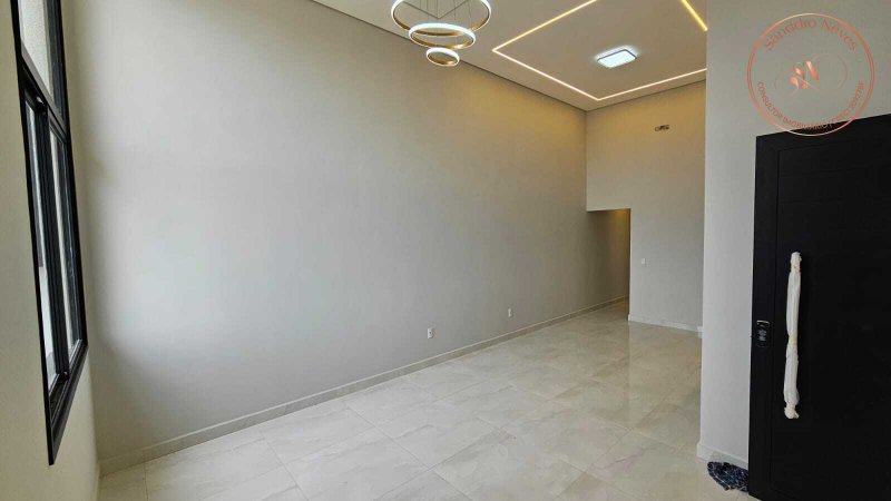 Casa T&eacute;rrea &agrave; venda, 140m - 3 Dormit&oacute;rios, sendo 1 Su&iacute;te - Moderna com Piscina&ndash; R$ 970.000 Avenida Ipanema Sorocaba - 