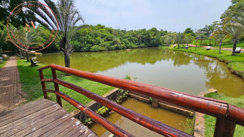 Casa T&eacute;rrea &agrave; venda, 140m - 3 Dormit&oacute;rios, sendo 1 Su&iacute;te - Moderna com Piscina&ndash; R$ 970.000 Avenida Ipanema Sorocaba - 