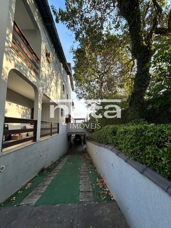 Casa | 300m² | Porteira Fechada | Jardim 25 de Agosto Rua Augusto dos Anjos Duque de Caxias - 