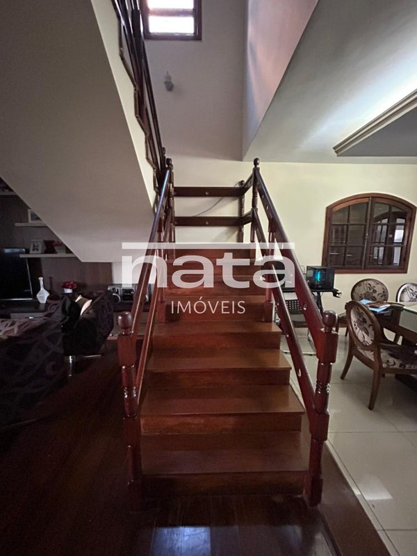 Casa | 300m² | Porteira Fechada | Jardim 25 de Agosto Rua Augusto dos Anjos Duque de Caxias - 