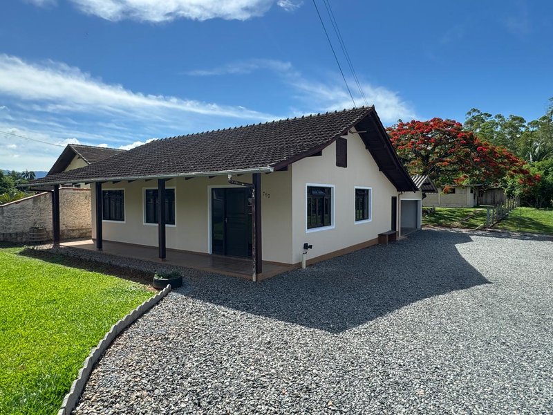Casa no bairro Pomeranos Rua Pomeranos Timbó - 
