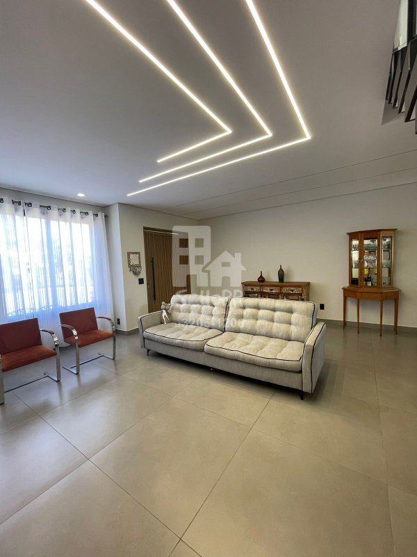 Residência 4 suítes Alto Padrão no Residencial Ypês II - Tatuí-SP - com banheira e piscina  Tatuí - 